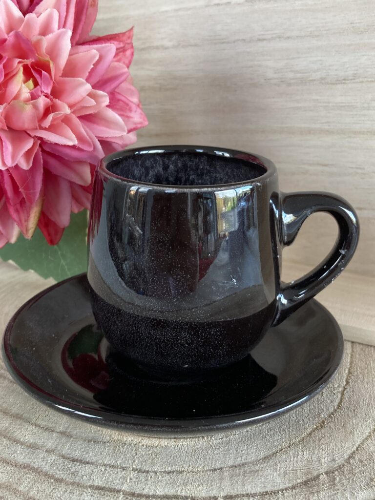 Espressokopje met schoteltje
