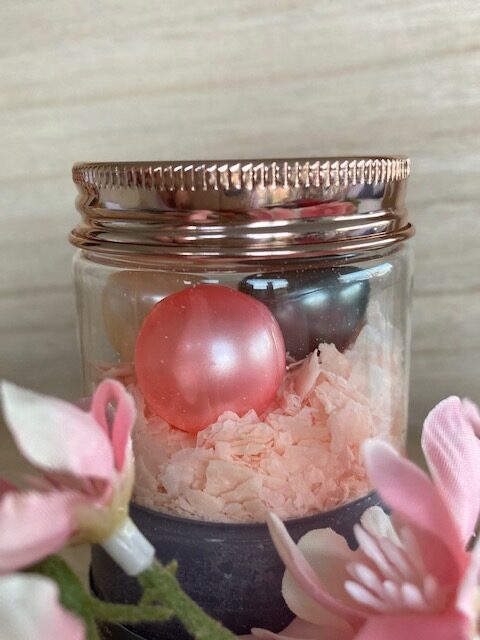 Potje met soapflakes en 3 badparels