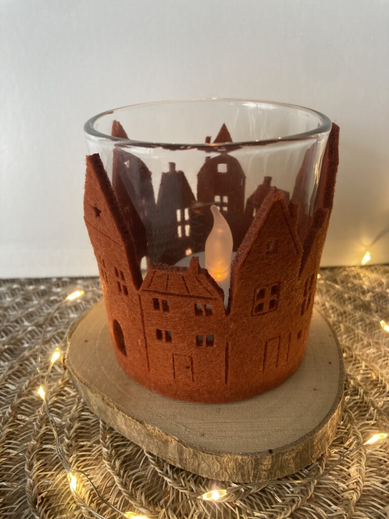 Theelichthouder vilten huisjes